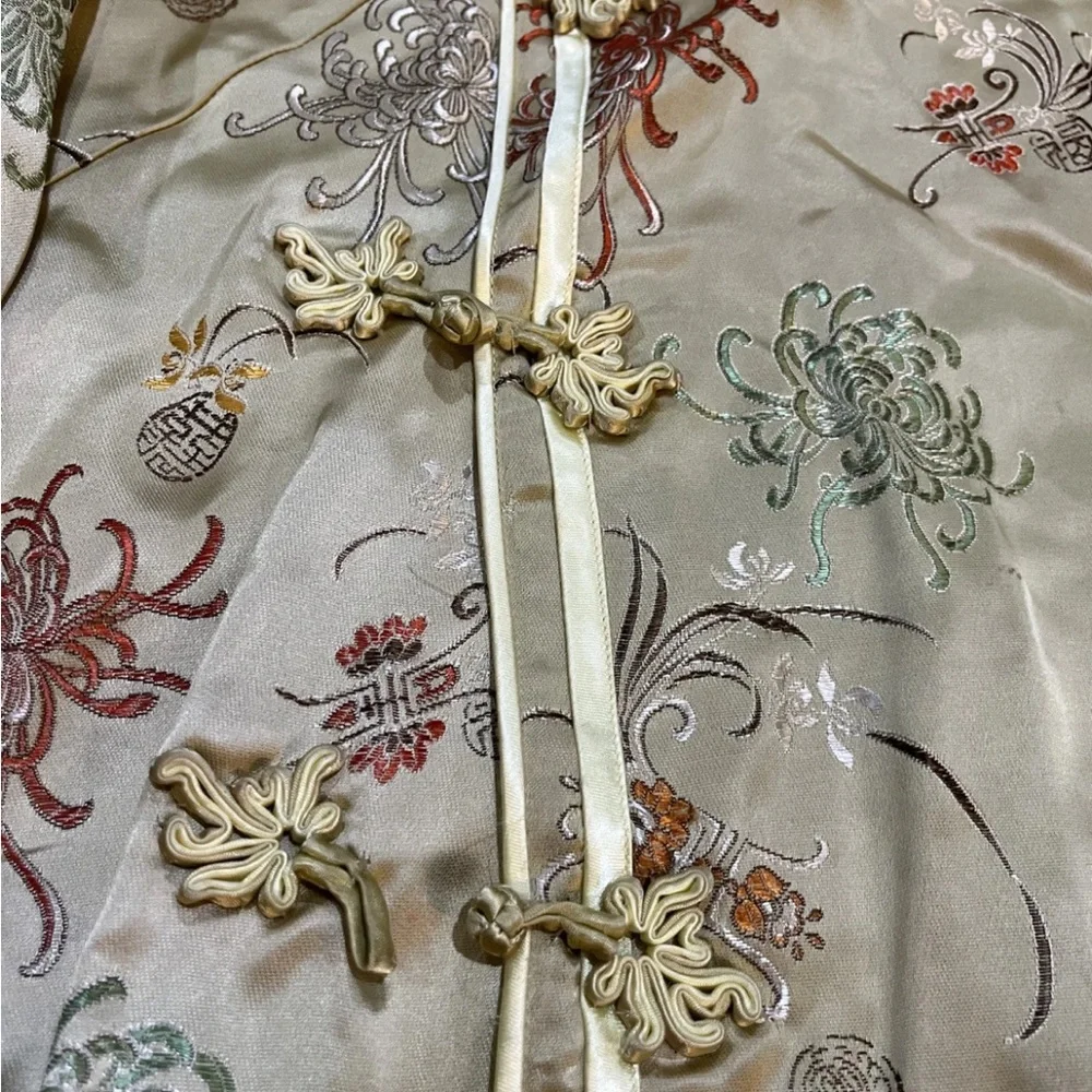 Peony Chinese / Asian Gold Tang Suit Top Jacket Embroidered Flowers 34 - Picture 2 of 11